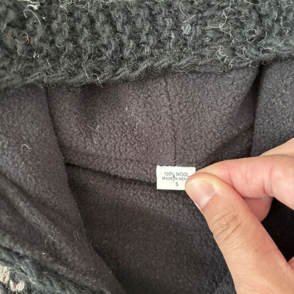 Hand Knitted 100% Wool Hooded Jacket Size Small Hoodie Nepal Lined Boho Zip - Picture 3 of 8